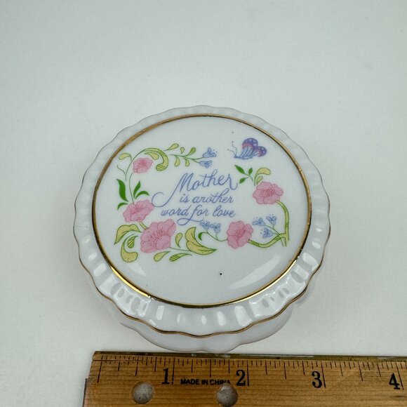 Vtg Mother is another word for love Round Trinket Dish w Lid Gold Accents w Box - Picture 7 of 11